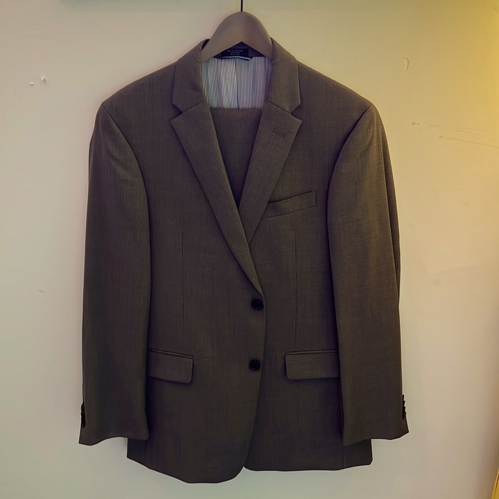 Suit by Tommy Hilfiger. 40 R. Beige. New.